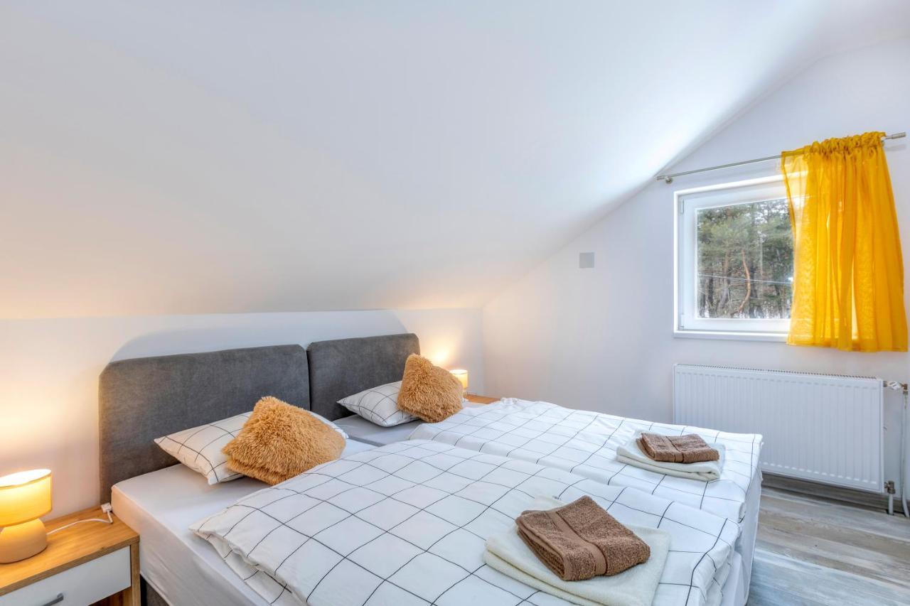 Apartman Vedro Polje Gospić Exterior foto
