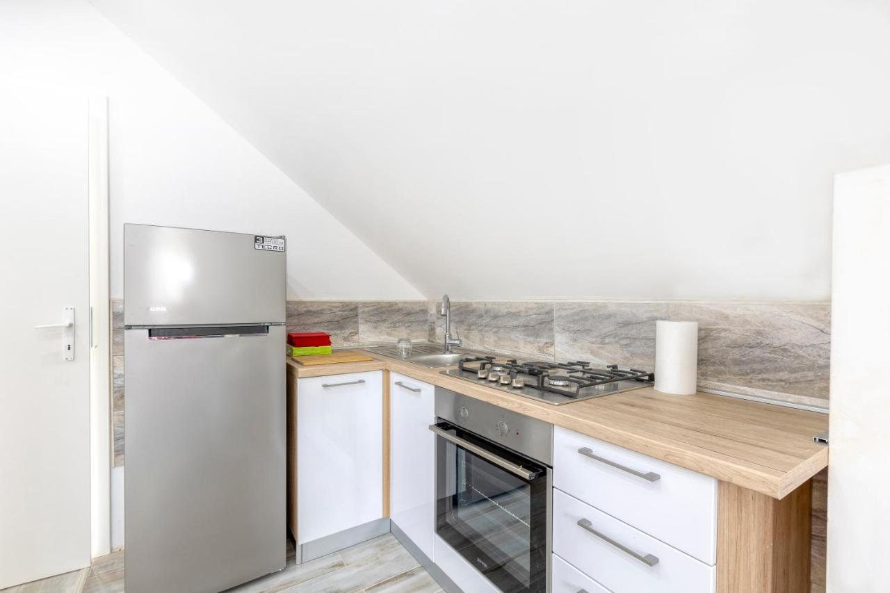 Apartman Vedro Polje Gospić Exterior foto